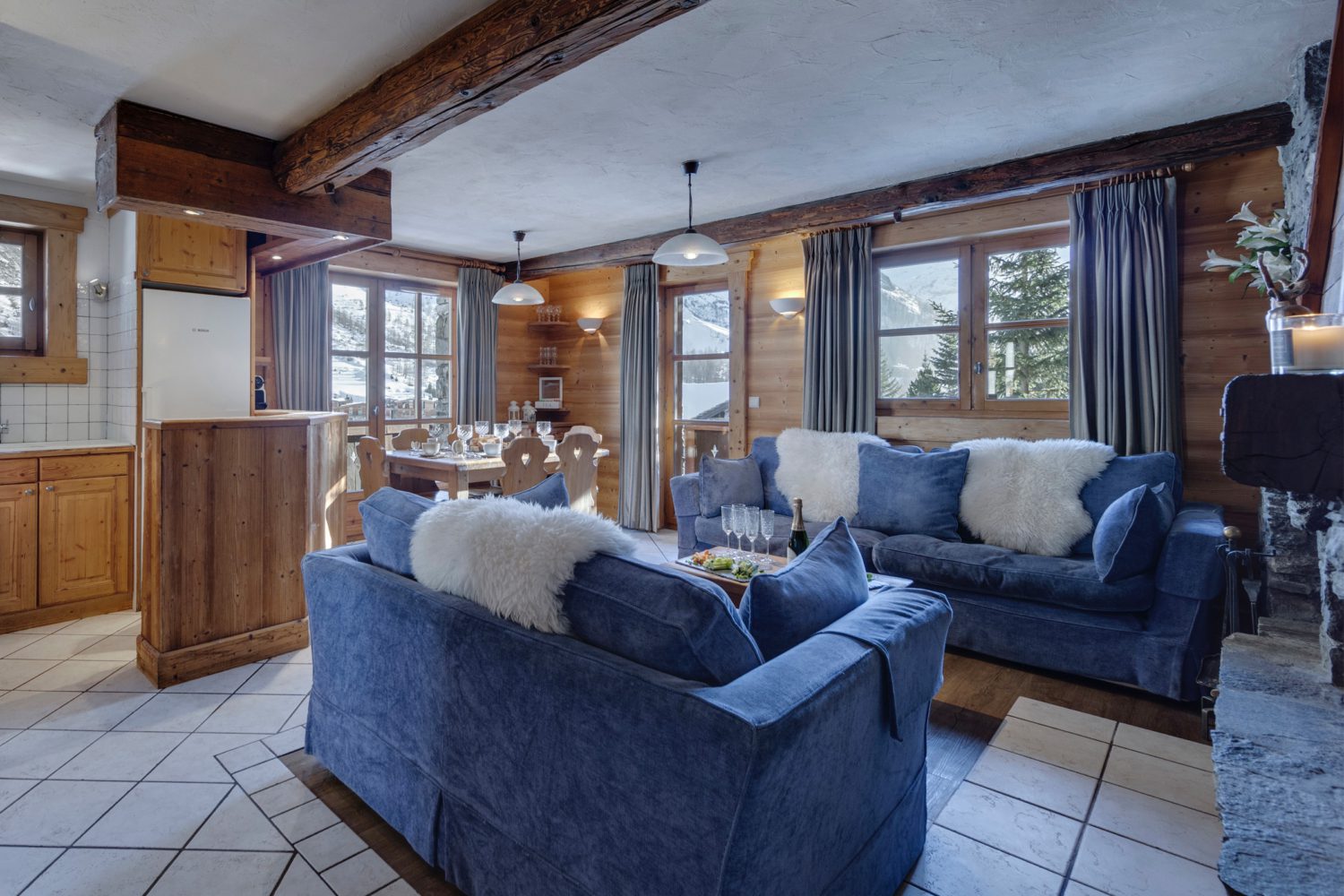 Chalet des Pistes | Catered Ski Chalet in Val d’Isère | YSE