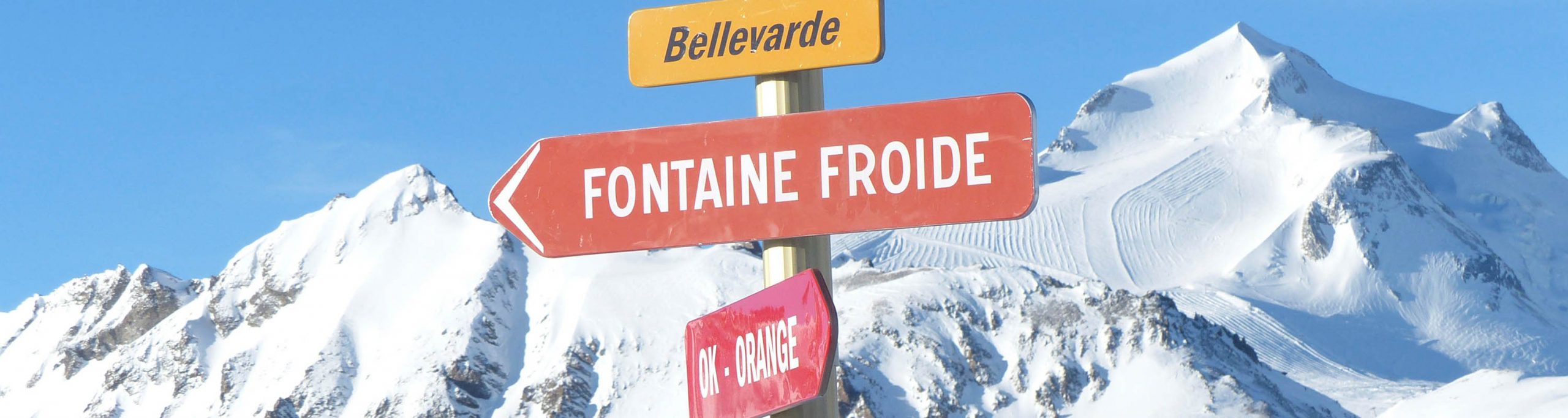 Val d'Isère signs
